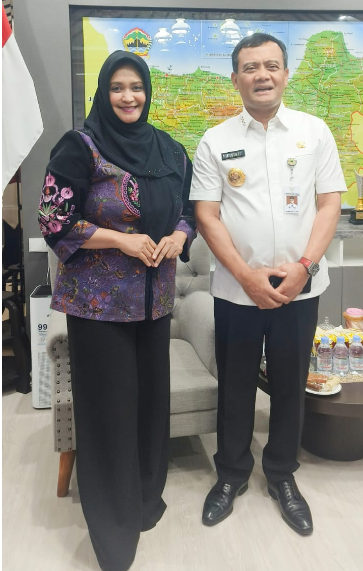 Presentation of the Citra Istakarya Nusantara Award to the Chief of Central Java Regional Police
