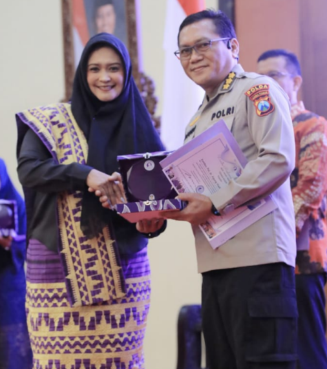 Miss Indonesia, Rebecca Albeck
